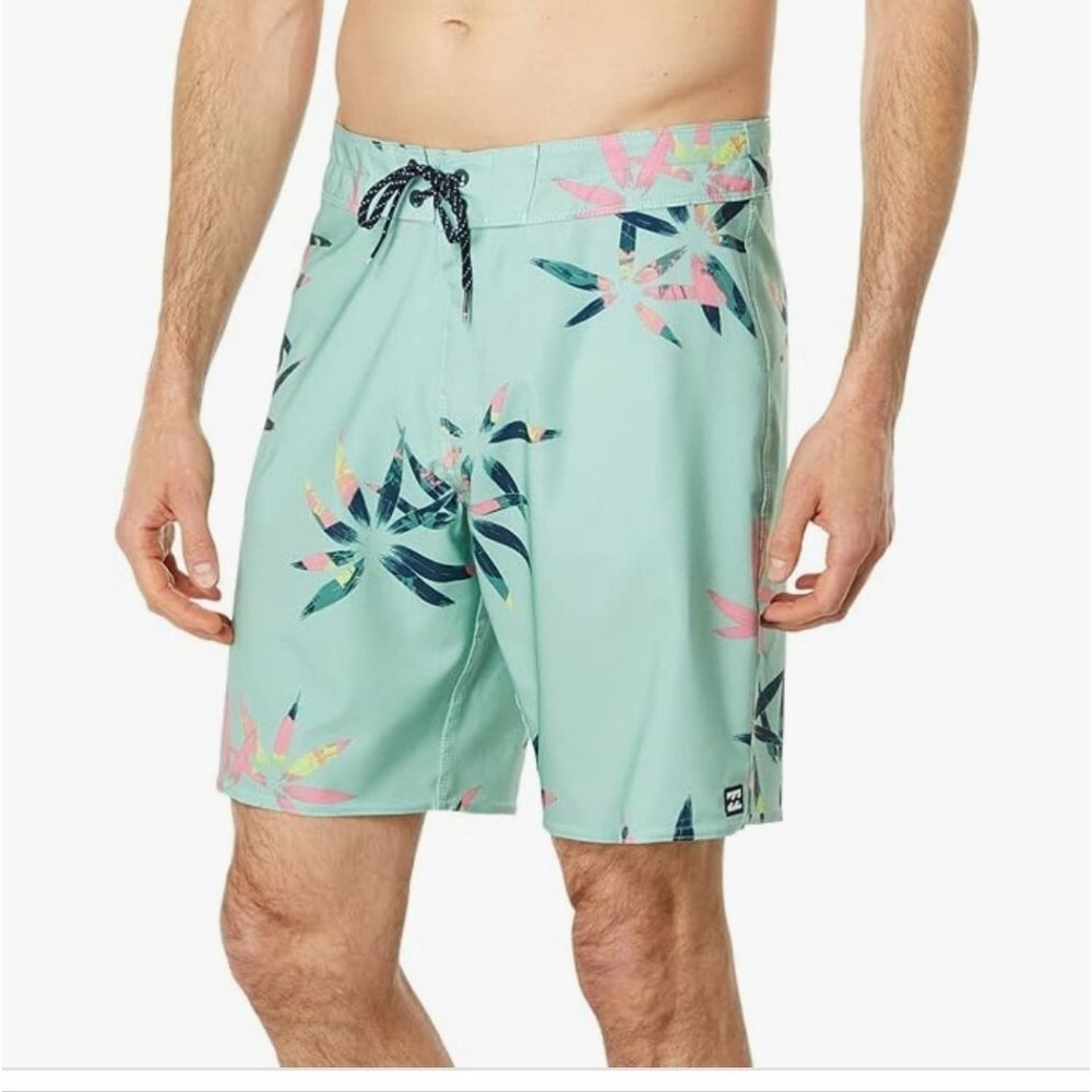 Volcom Blue and Yellow Men's Swim Board Shorts Surfer Resort Wear Tropical Beach